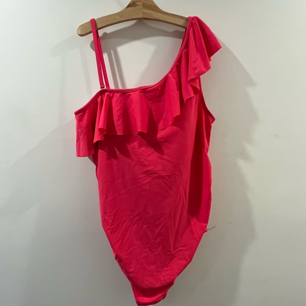 Motherhood Maternity one shoulder ruffle swimsuit size XL